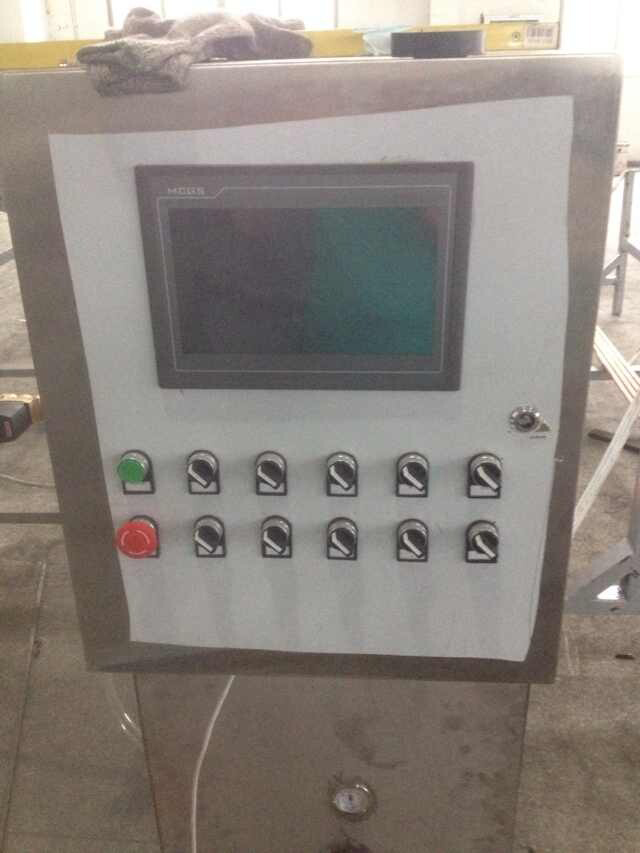 氣動(dòng)鋼管水壓機(jī)2