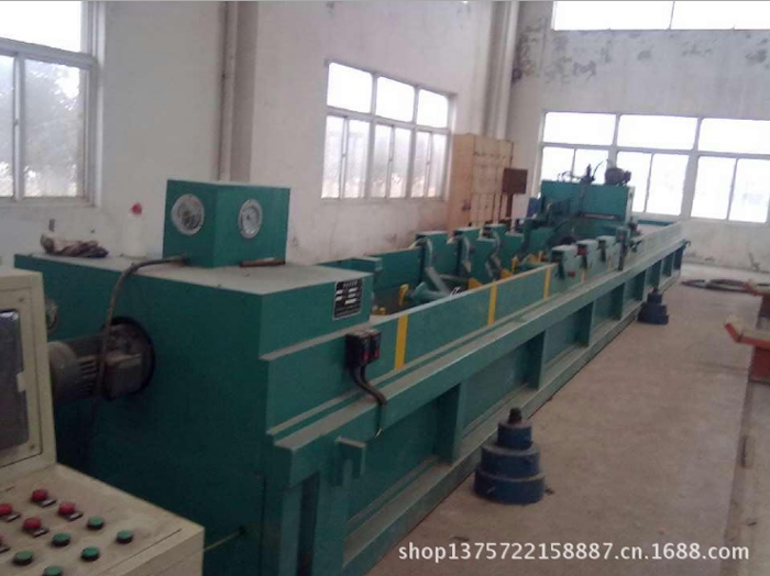 D325鋼管檢測(cè)水壓機(jī)1 D325鋼管檢測(cè)水壓機(jī)1